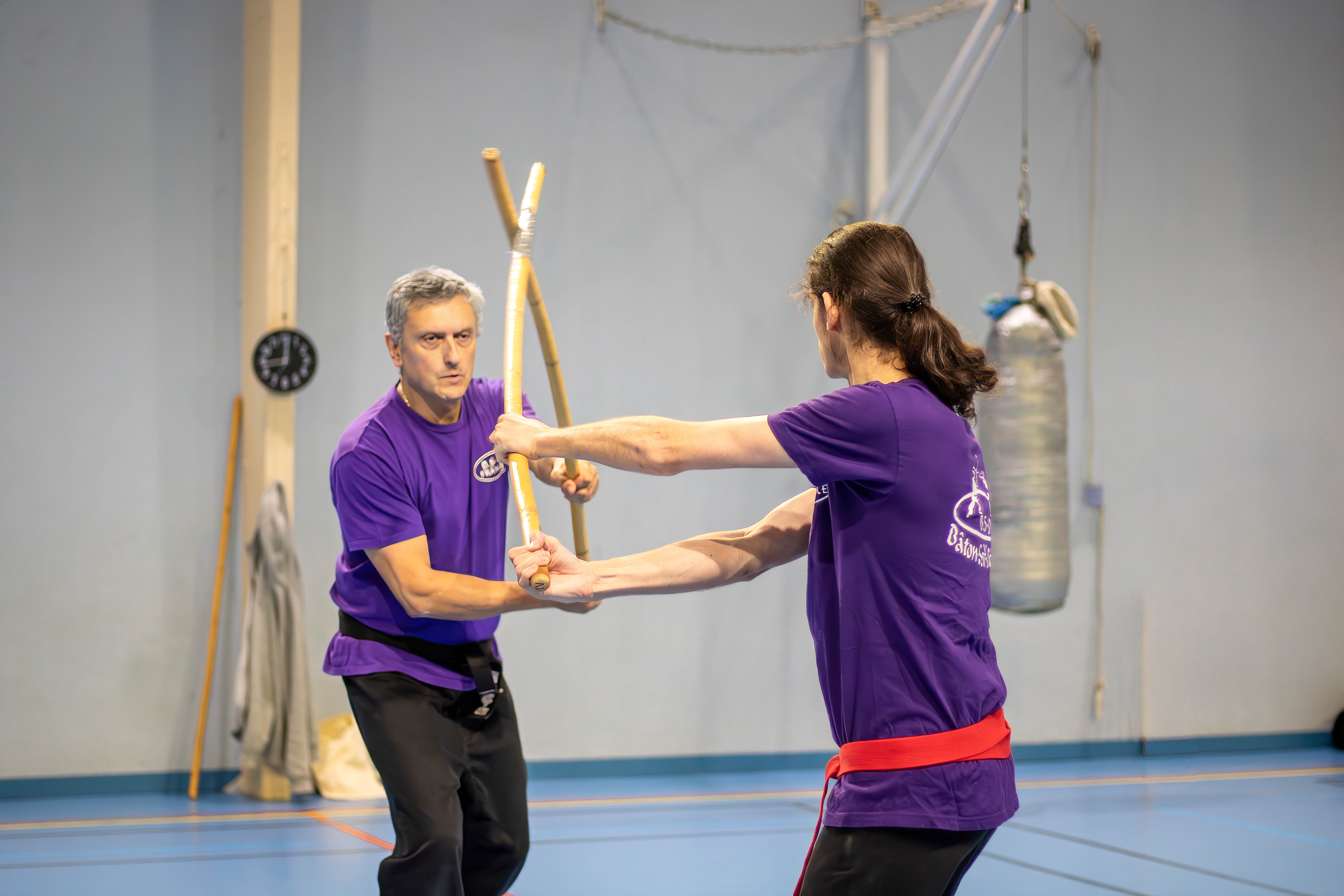 Bâton de combat 12
